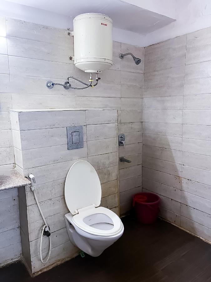 Roomshala 116 Krishna - Lajpat Nagar Hotel