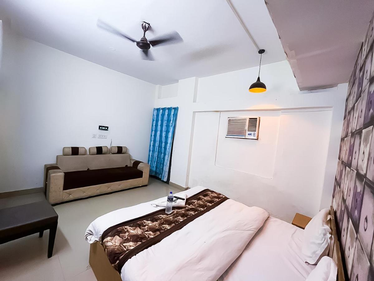 Roomshala 116 Krishna - Lajpat Nagar Hotel 3*